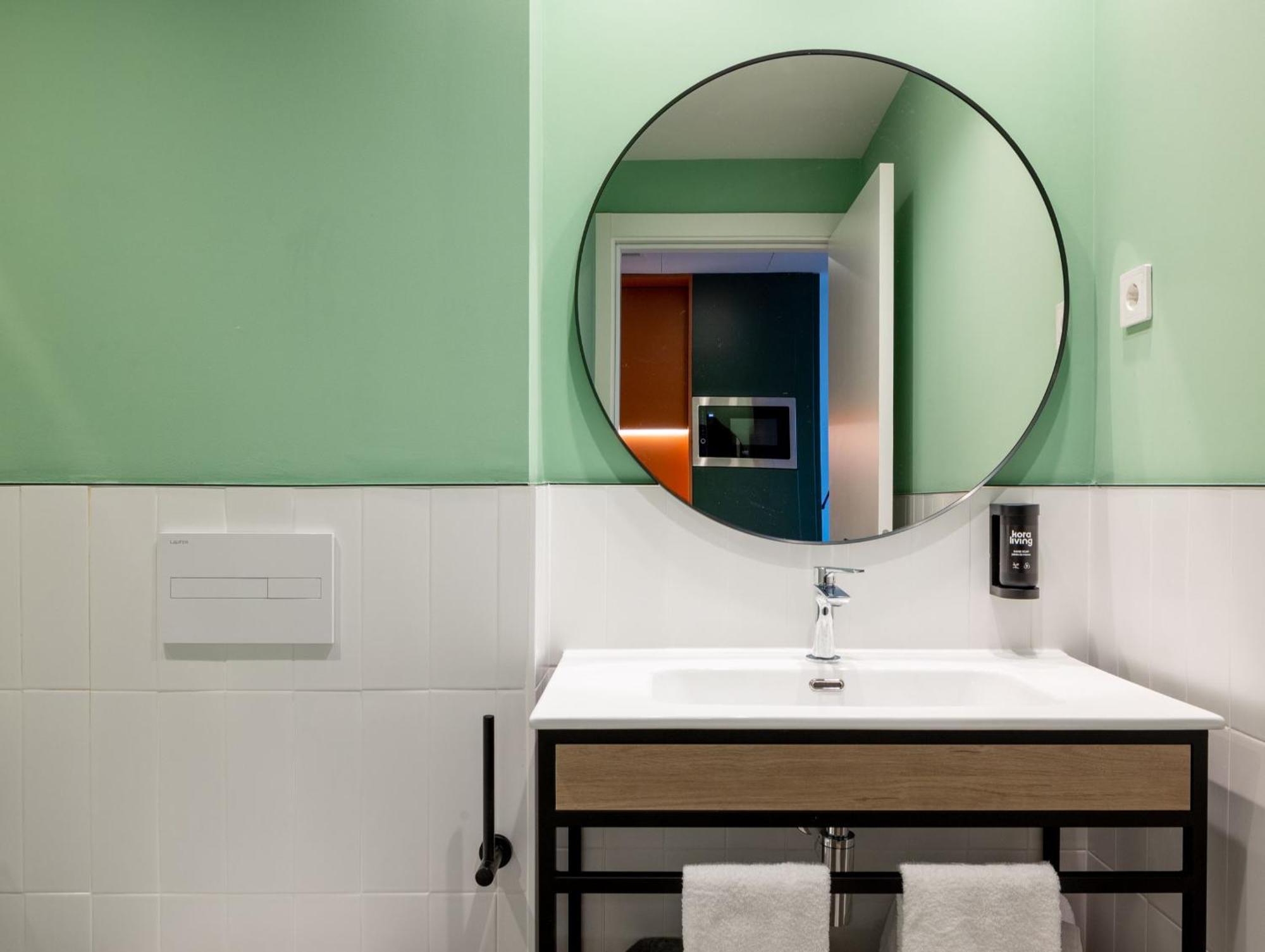 Kora Green City - Aparthotel Passivhaus Vitoria-Gasteiz Esterno foto